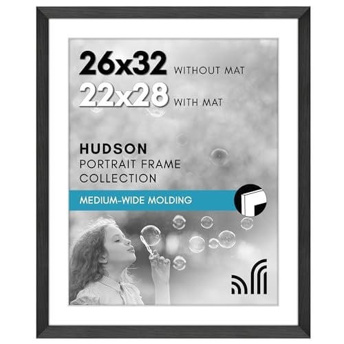 Americanflat Siyah 26x32 cm Resim Çerçevesi - 22x28 cm Mat ile veya 26x32 cm Çerçeve Mat Olmadan Kullanım - Hudson Koleksiyonu - Cilalı Pleksiglas Ahşap Fotoğraf Çerçevesi