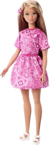 Barbie Fashionistas Style Pop No. 249 sarı saçlı, pembe şal etek, pembe şal desenli gömlek, platform tabanlı beyaz sandalet, JJN62