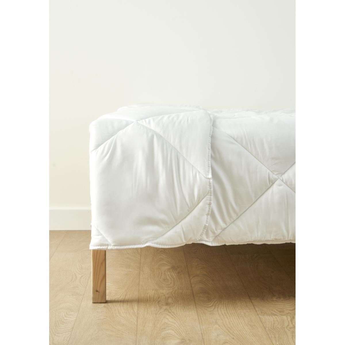 Bella Maison %100 Microfiber Çift Kişilik Yorgan Beyaz (195x215 Cm) Beyaz