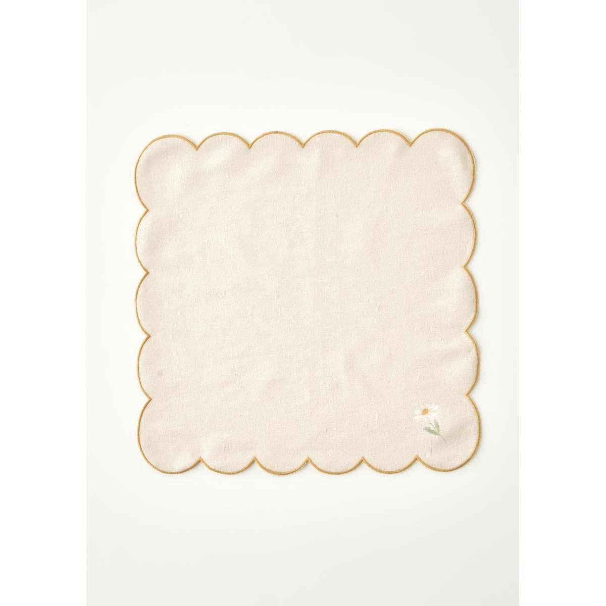 Bella Maison Daisy Scallop Kenar Peçete Bej (40x40 Cm) Bej