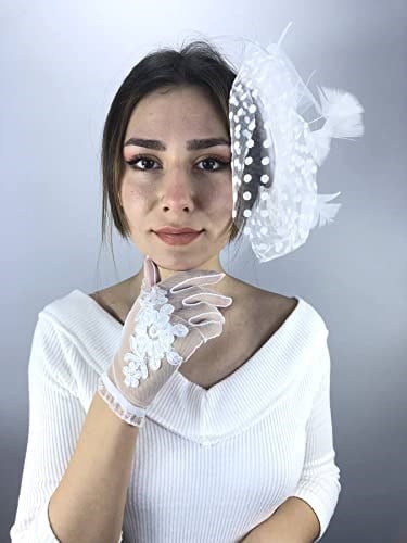 Beyaz Kısa Dantelli Gelin Eldiveni Ve Vualet Takımı