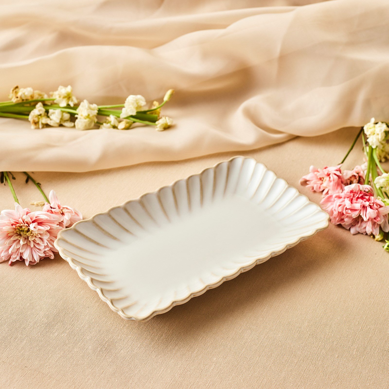 Karaca Daisy Pasta Tabağı 20,5 cm
