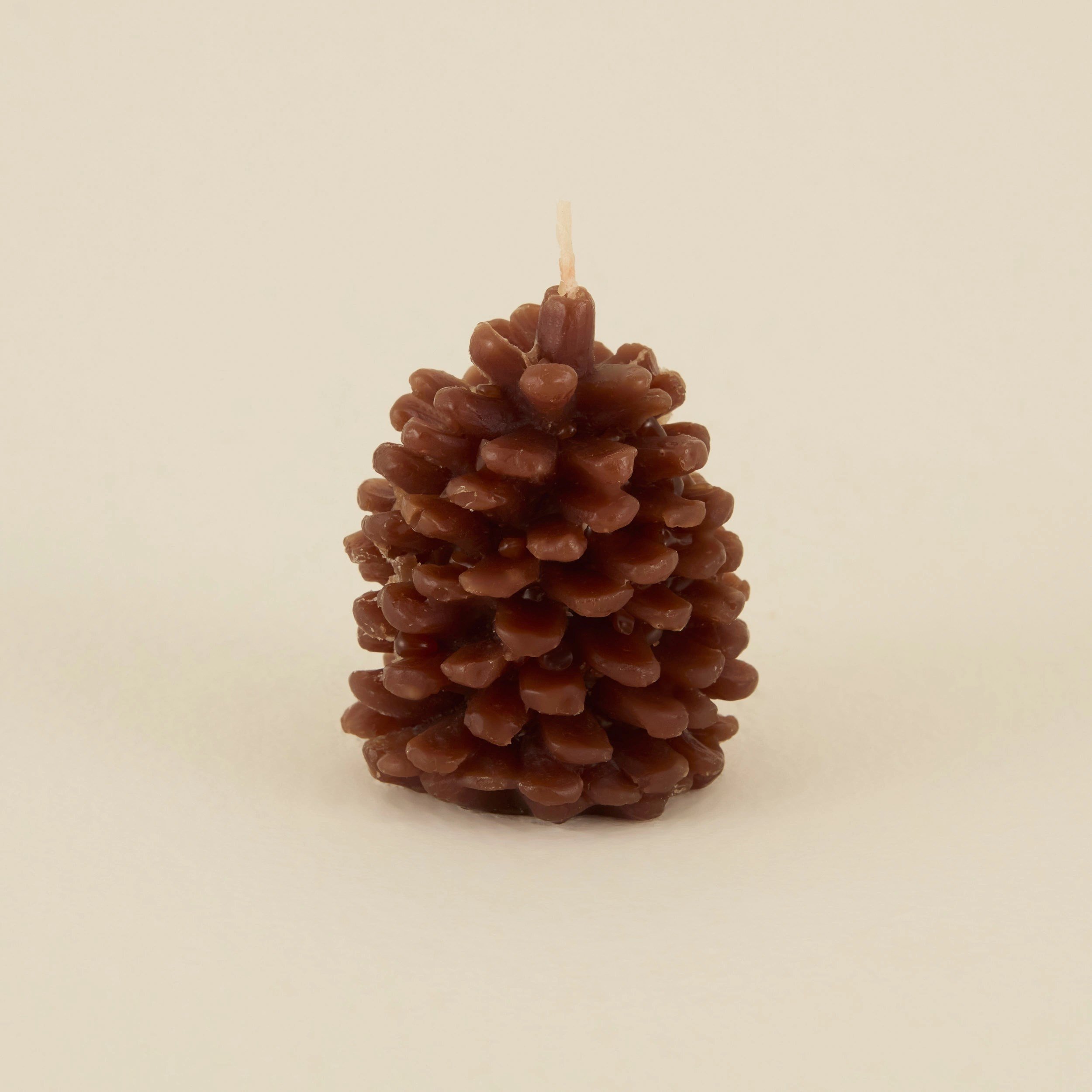Karaca Home New Year Yılbaşı Kozalak Şekilli Mum 5,5x7 cm