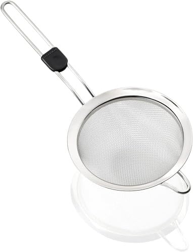Leifheit Proline Süzgeç 16 Cm | Sağlam paslanmaz çelik, güvenli başparmak girintili ince sap, asma halkası, mutfakta süzmek ve süzmek için ideal - Seçenekler: Modern, 7,5 cm ProLine