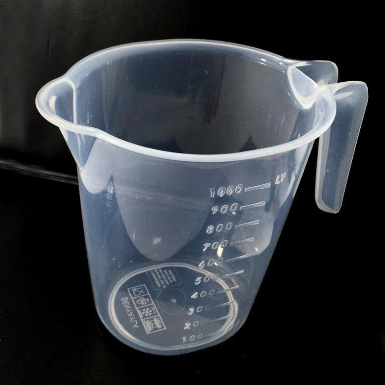 Şeffaf Kırılmayan Plastikten Kulplu Sürahi Tipi 1 Litre Ölçü Kabı Çok Amaçlı Dereceli Ölçek Kap
