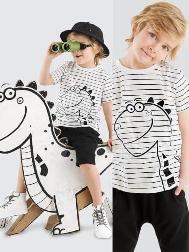 Sevimli Dino Erkek Çocuk T-shirt Kapri Şort Takım