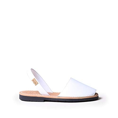 TONI PONS MAO - Abarca for women by Toni Pons made of leather.
