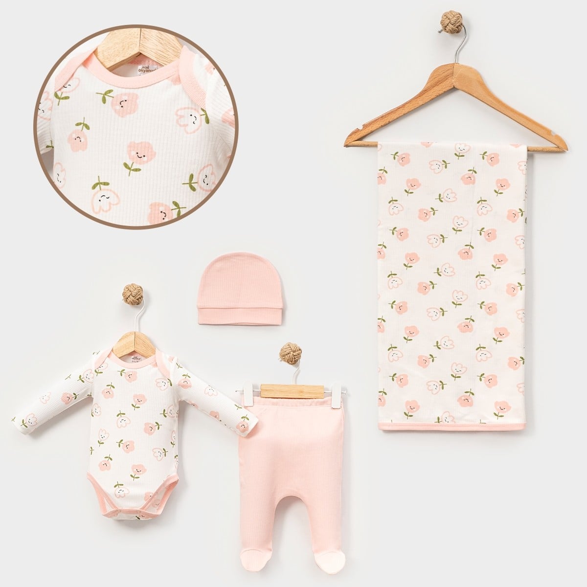Kız Bebek Battaniyeli Set