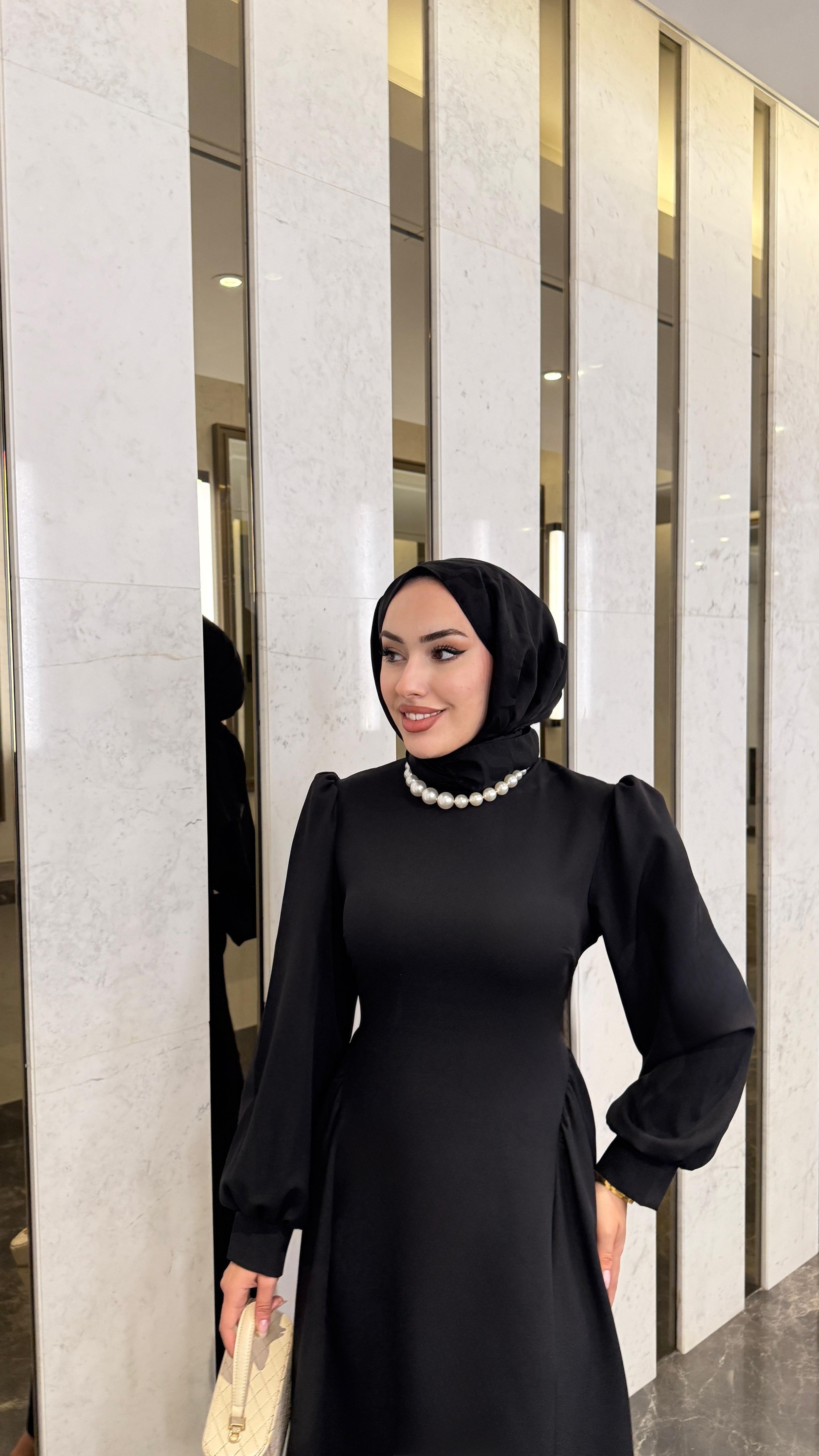 Linda Elbise - Siyah