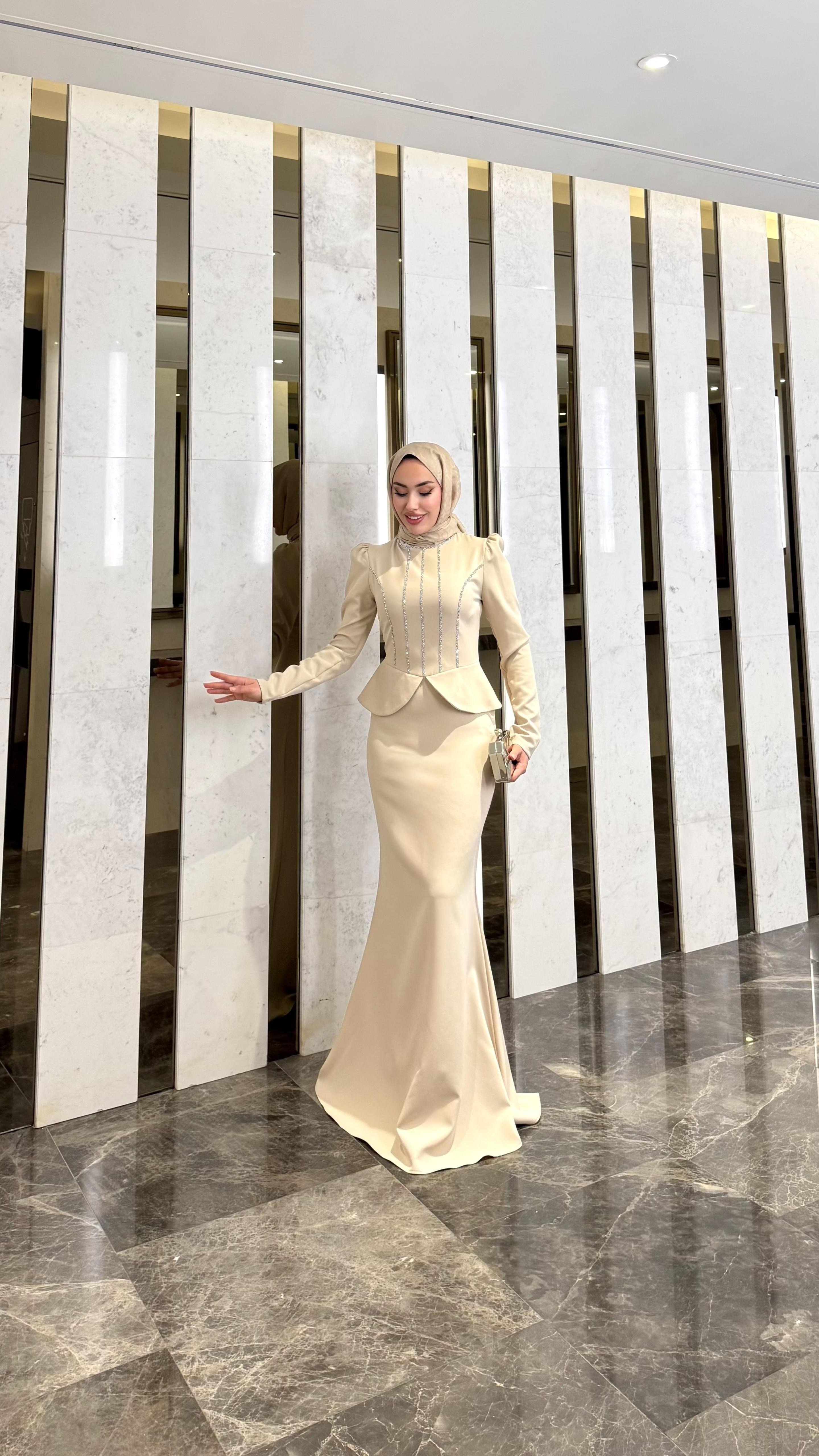 Mira Abiye - Ekru