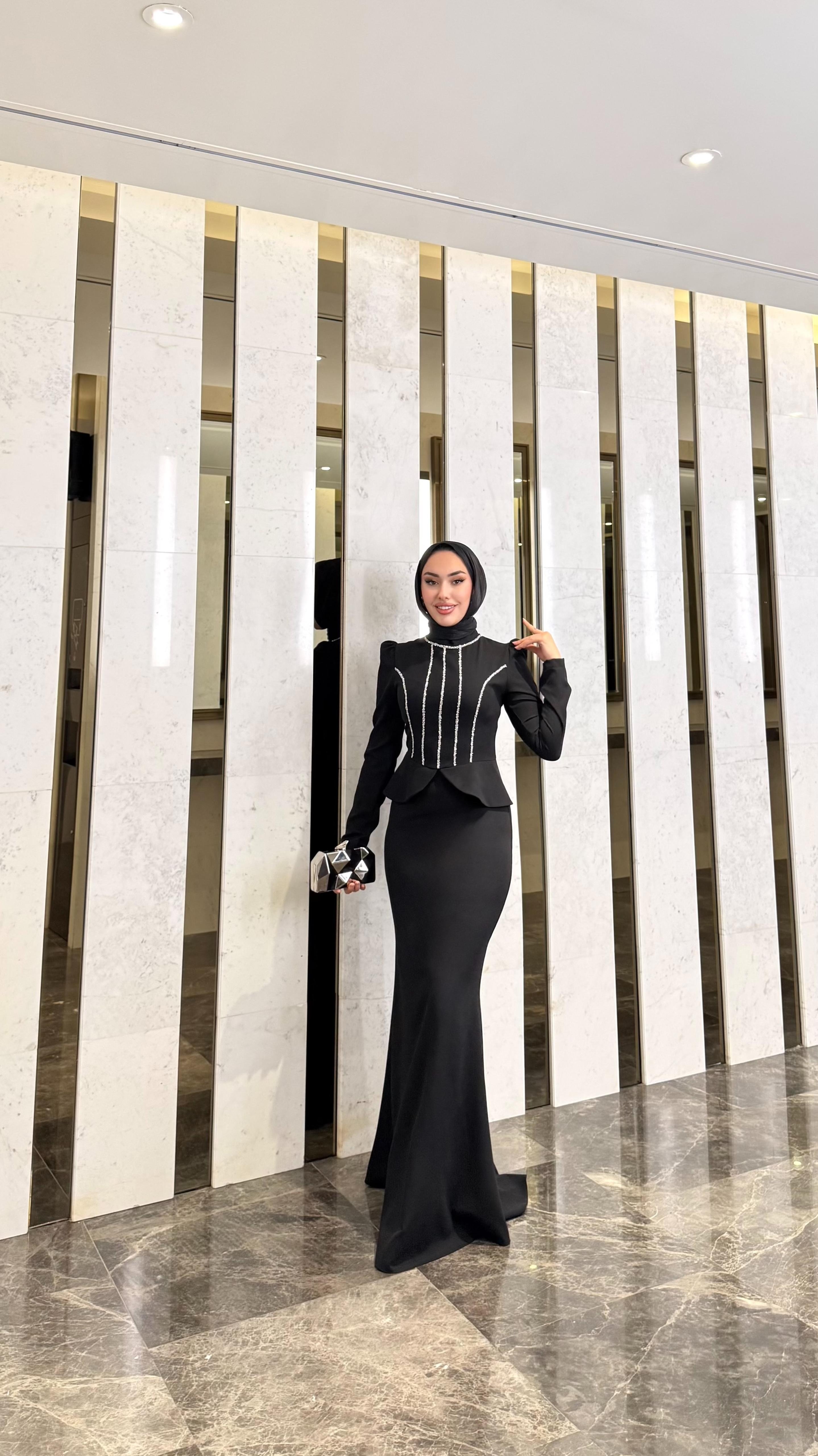 Mira Abiye - Siyah