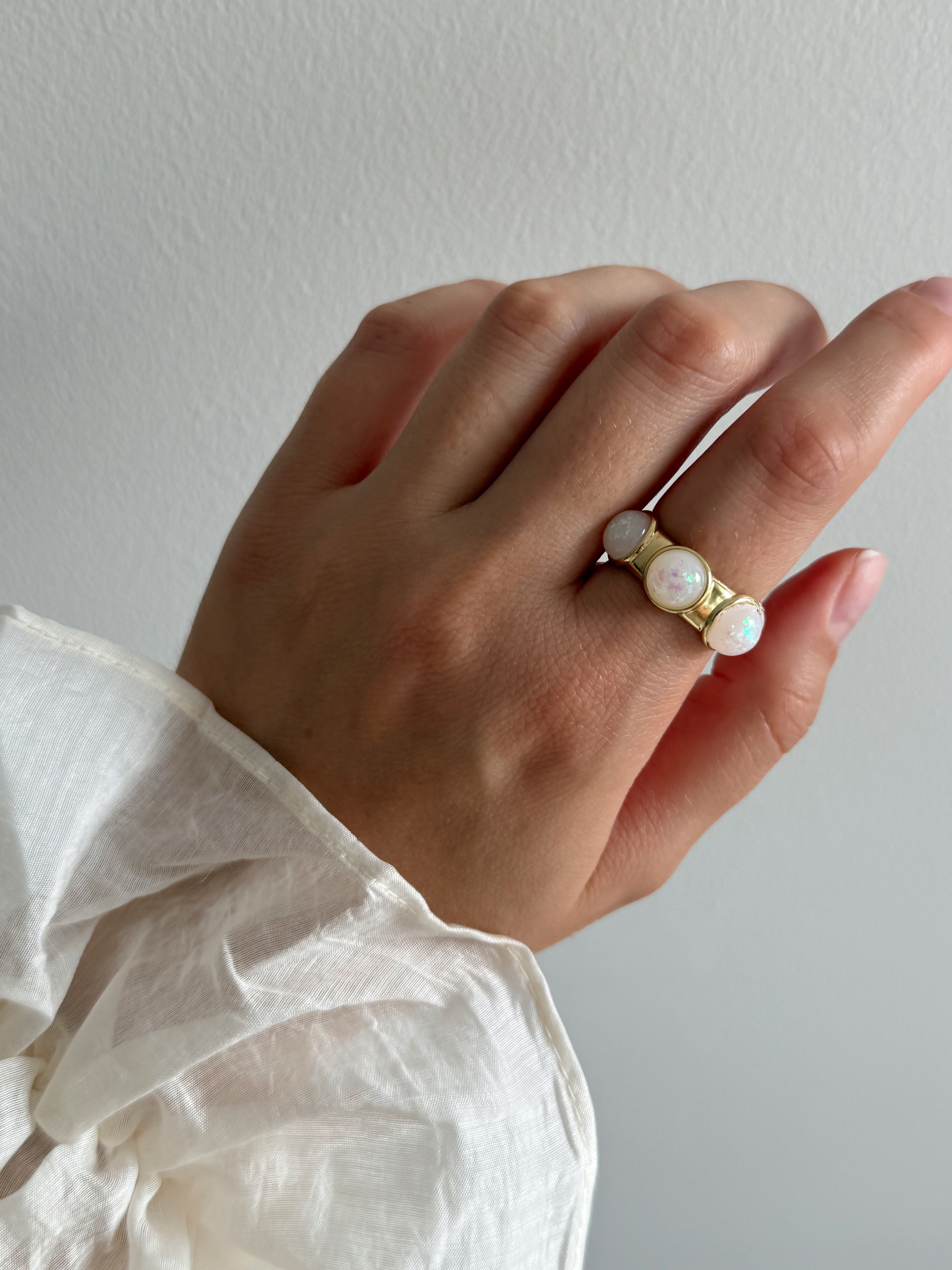 14K Özel Seri Sedefli Yüzük