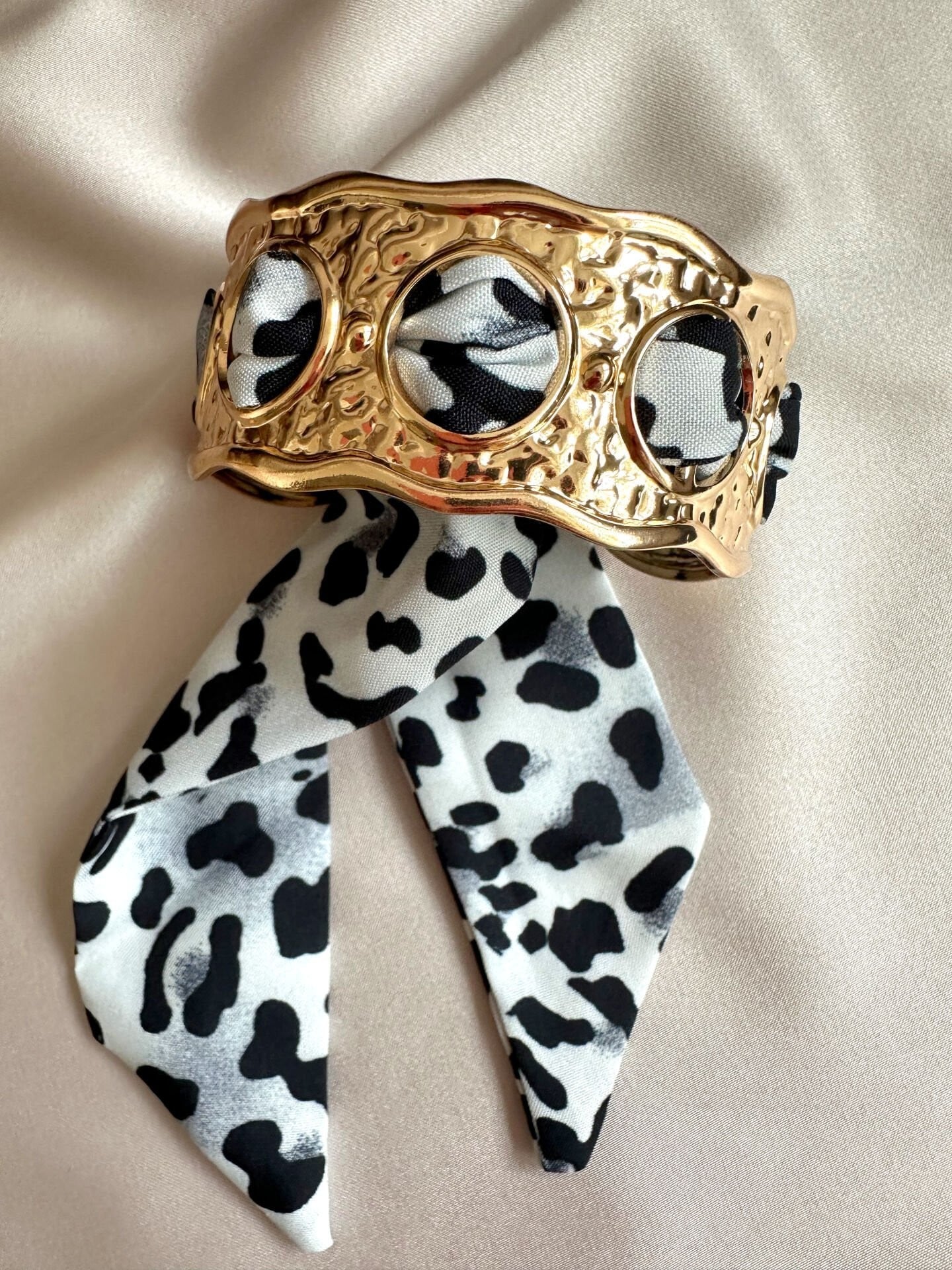 Fularlı Bileklik(Siyah Leopar)