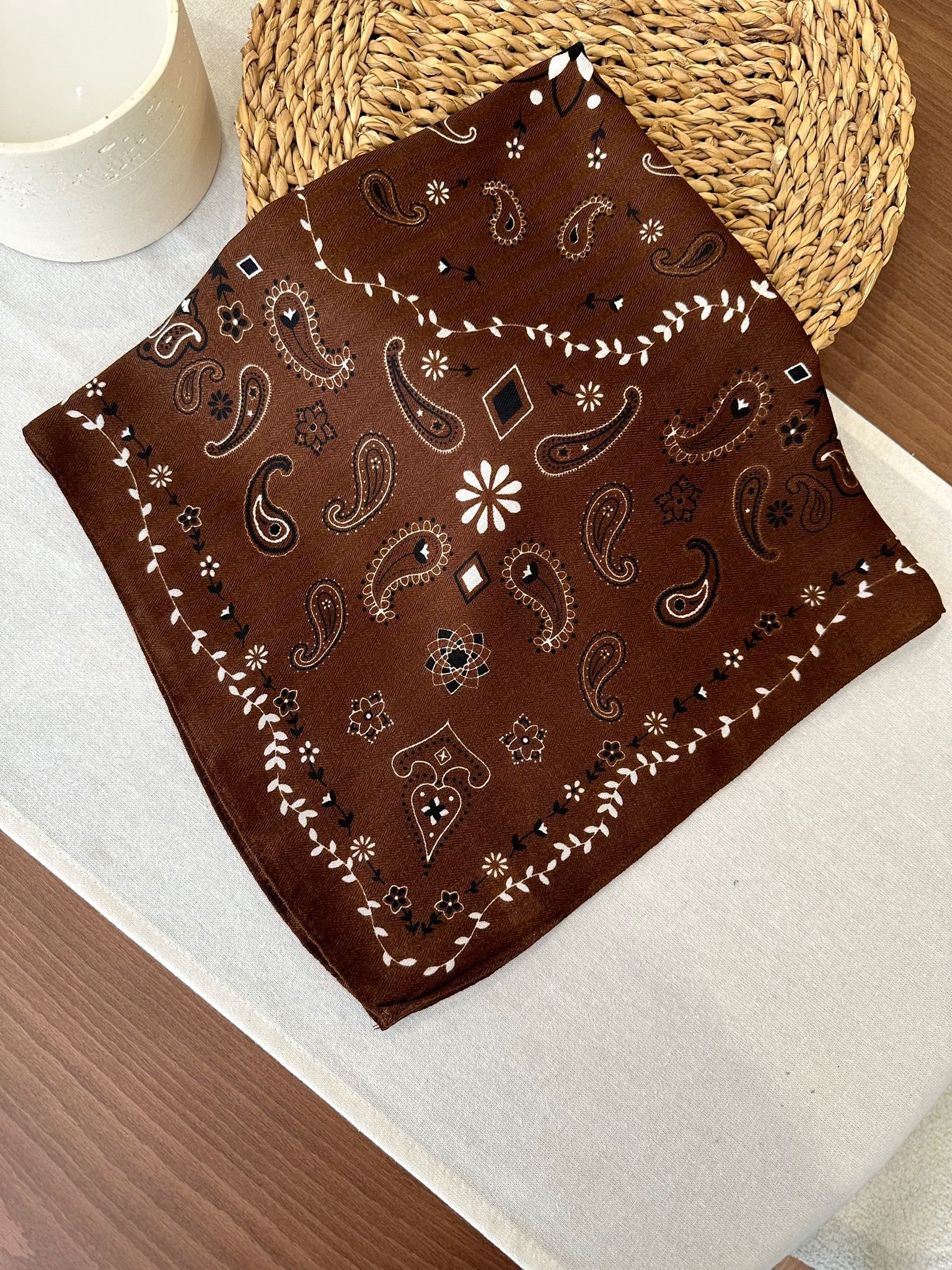 Kahverengi Etnik Fular 70x70