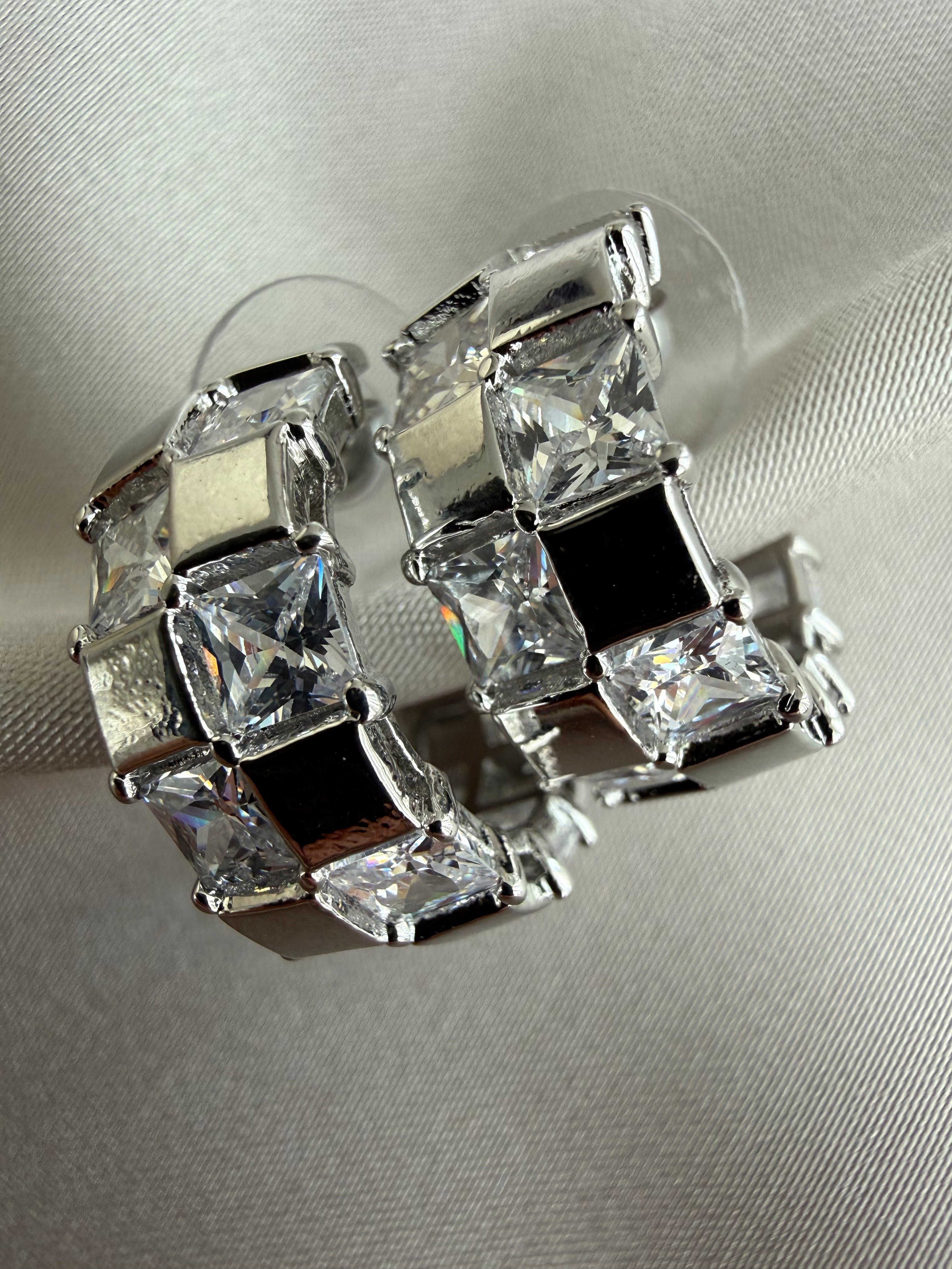 Zirkon Damalı Silver Küpe