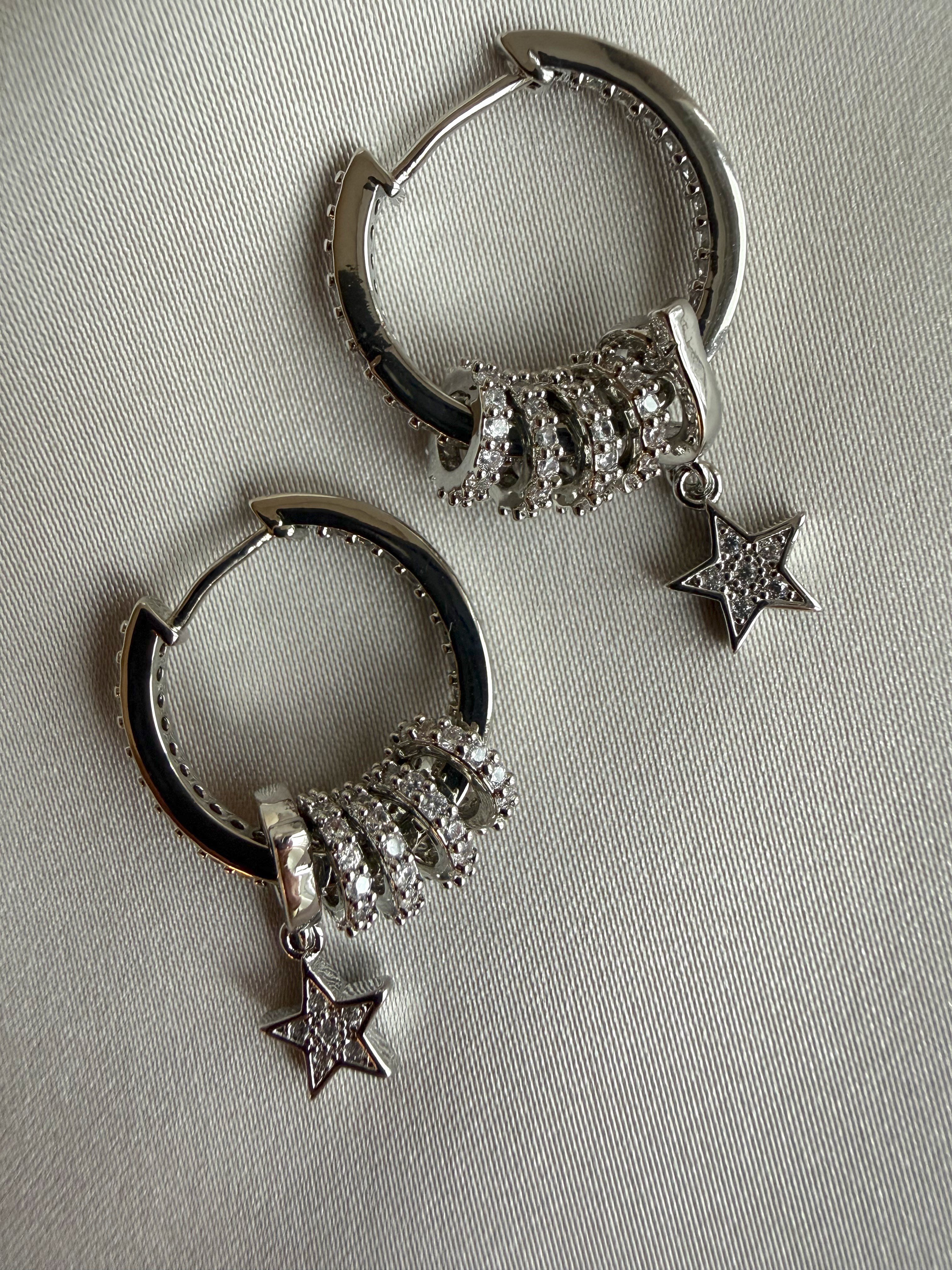 Zirkon Yıldız Charmlı Küpe(Silver)