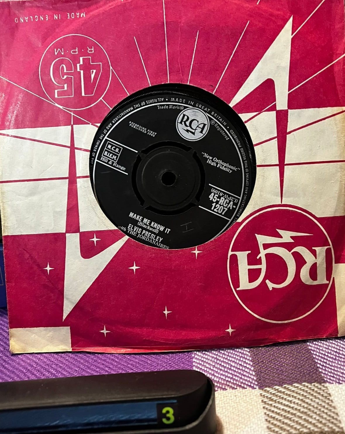 Elvis Presley - It's Now Or Never / Make Me Know It 7