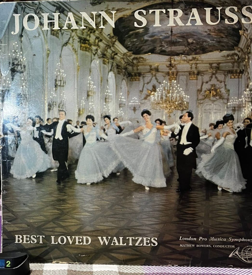 Johann Strauss II - Best Loved Waltzes - London Pro Musica Symphony (ARC) LP