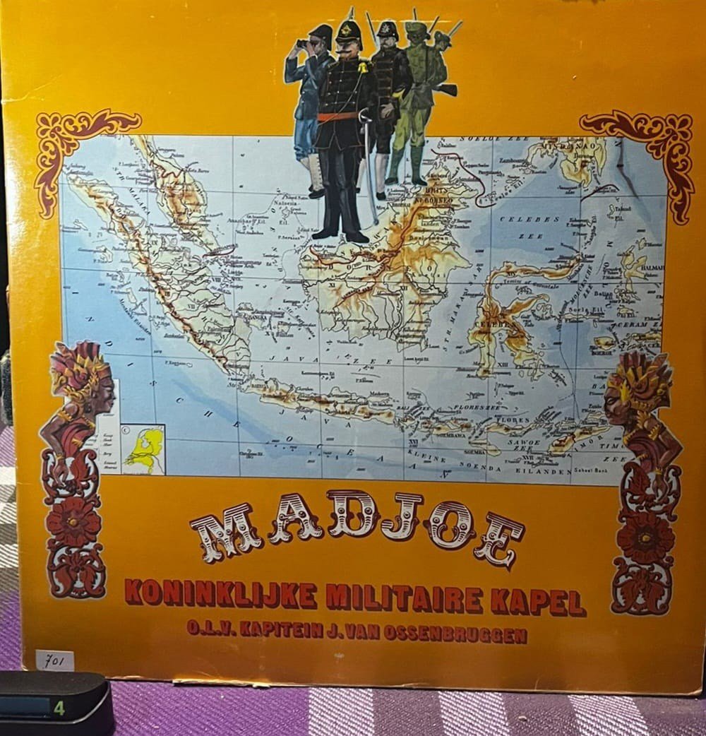 Koninklijke Militaire Kapel - Madjoe (Hollanda Kraliyet Askeri Bandosu) LP Plak