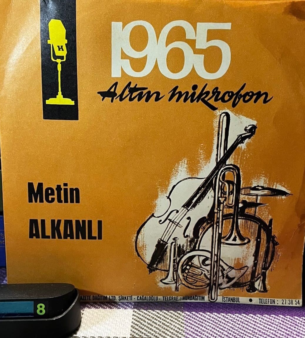 Metin Alkanlı Orkestrası - Karadut / Gül Dalında Öten - 1965 Altın Mikrofon (45'lik Plak)