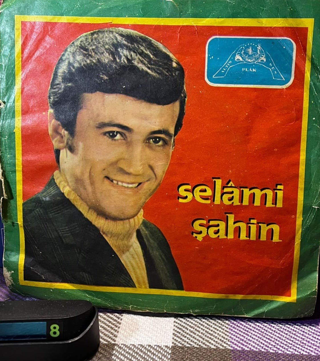 Selami Şahin - Bir Zaman Ağlayıp Koştum Peşinden / Bana Çok mu Görüyorsun (45'lik Plak)