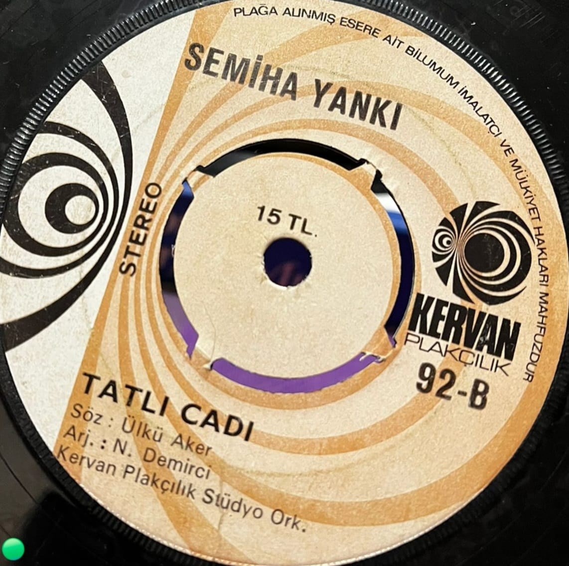 Semiha Yankı - Kurtarma Beni / Tatlı Cadı | Kervan Plak (92)