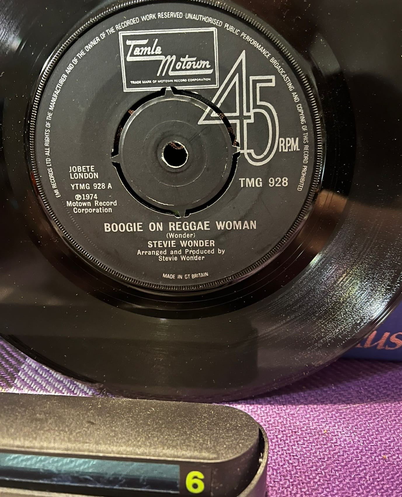 Stevie Wonder - Boogie On Reggae Woman / Evil (1974) 45'lik - Tamla Motown İngiltere Baskı