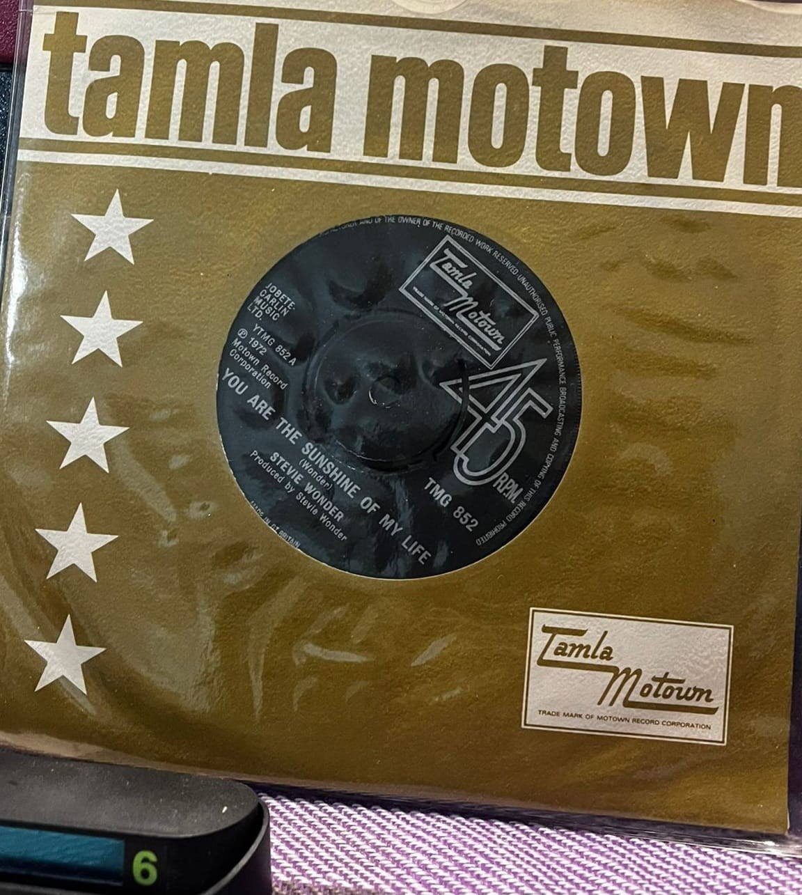 Stevie Wonder – You Are The Sunshine Of My Life / Look Around (1973 UK Tamla Motown) 7