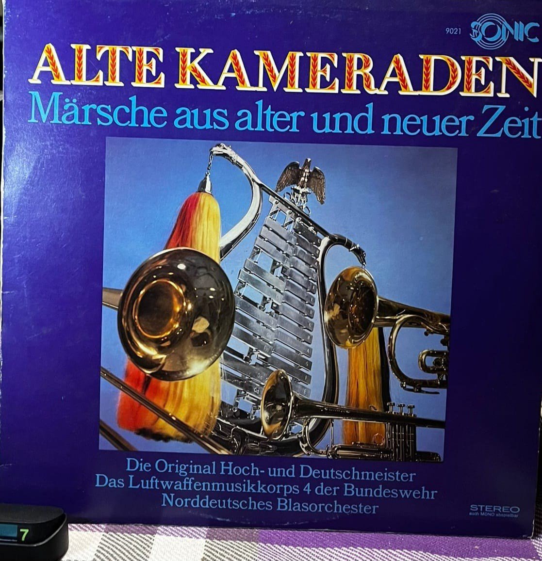 Various - Alte Kameraden - Märsche Aus Alter Und Neuer Zeit (LP, Vinyl, Album - Sonic 9021)
