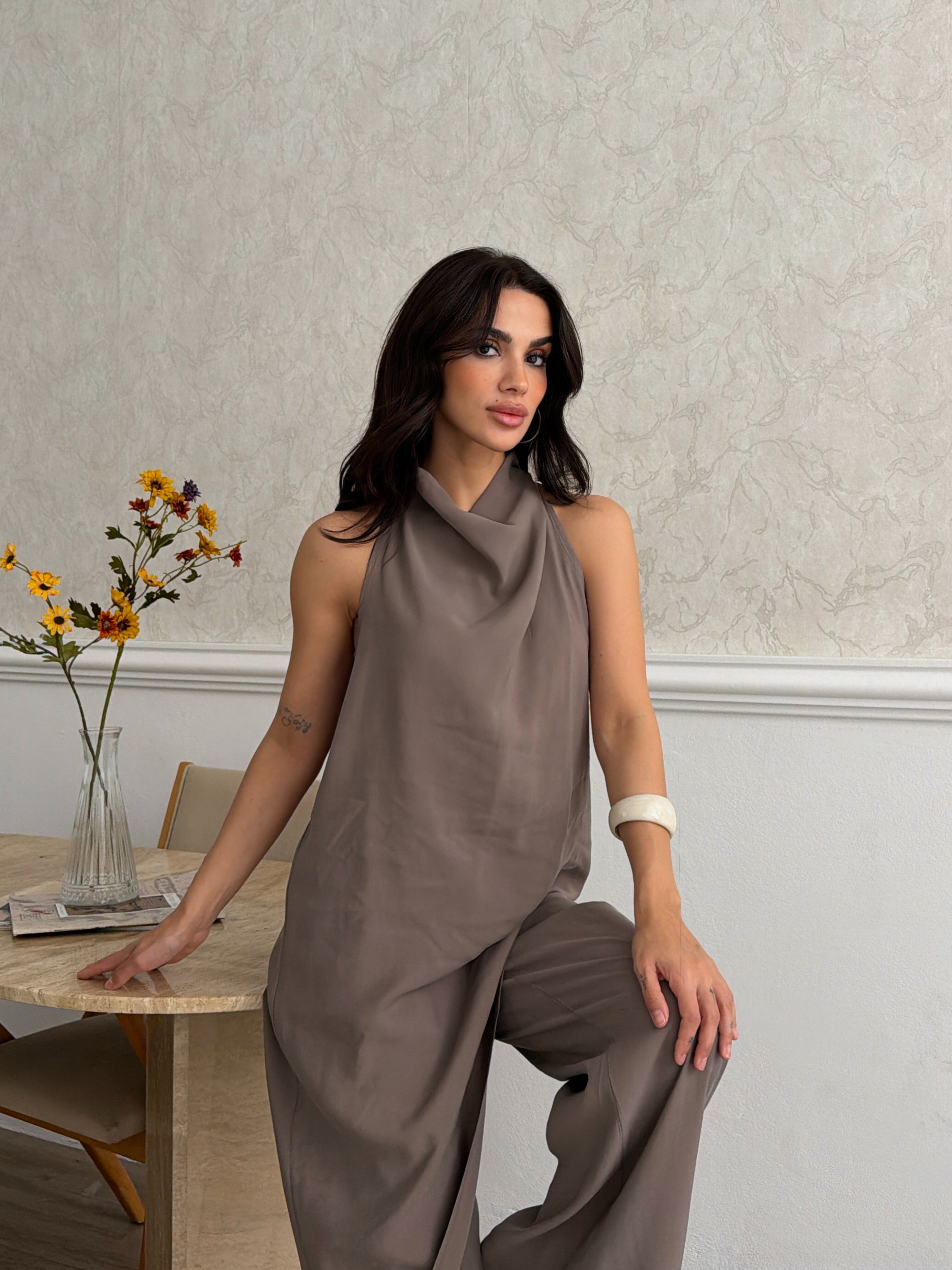 26KT0691A-B DEGAJE YAKA ASİMETRİK BLUZ&PANTOLON TAKIM 