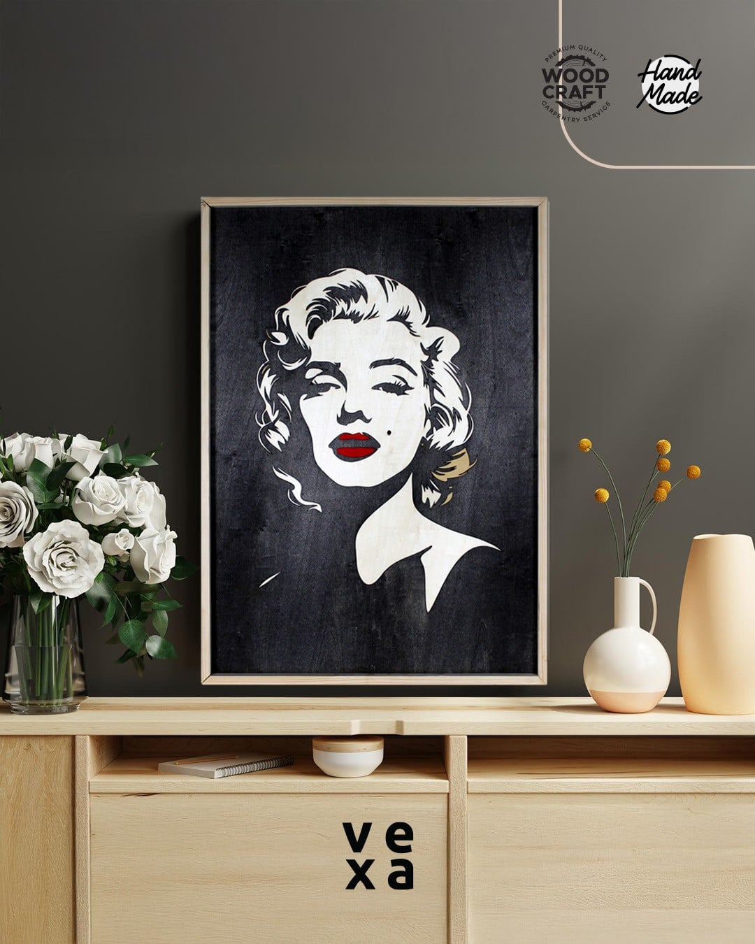 Marilyn Monroe Ahşap Tablo – %100 El Yapımı, Siyah-Beyaz Kırmızı Tonlarında Dekor