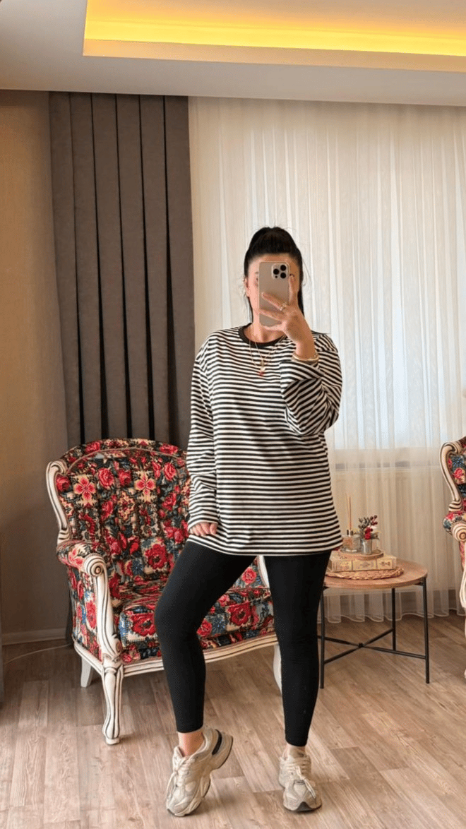 Kolları Volanlı Çizgili Basic Bluz