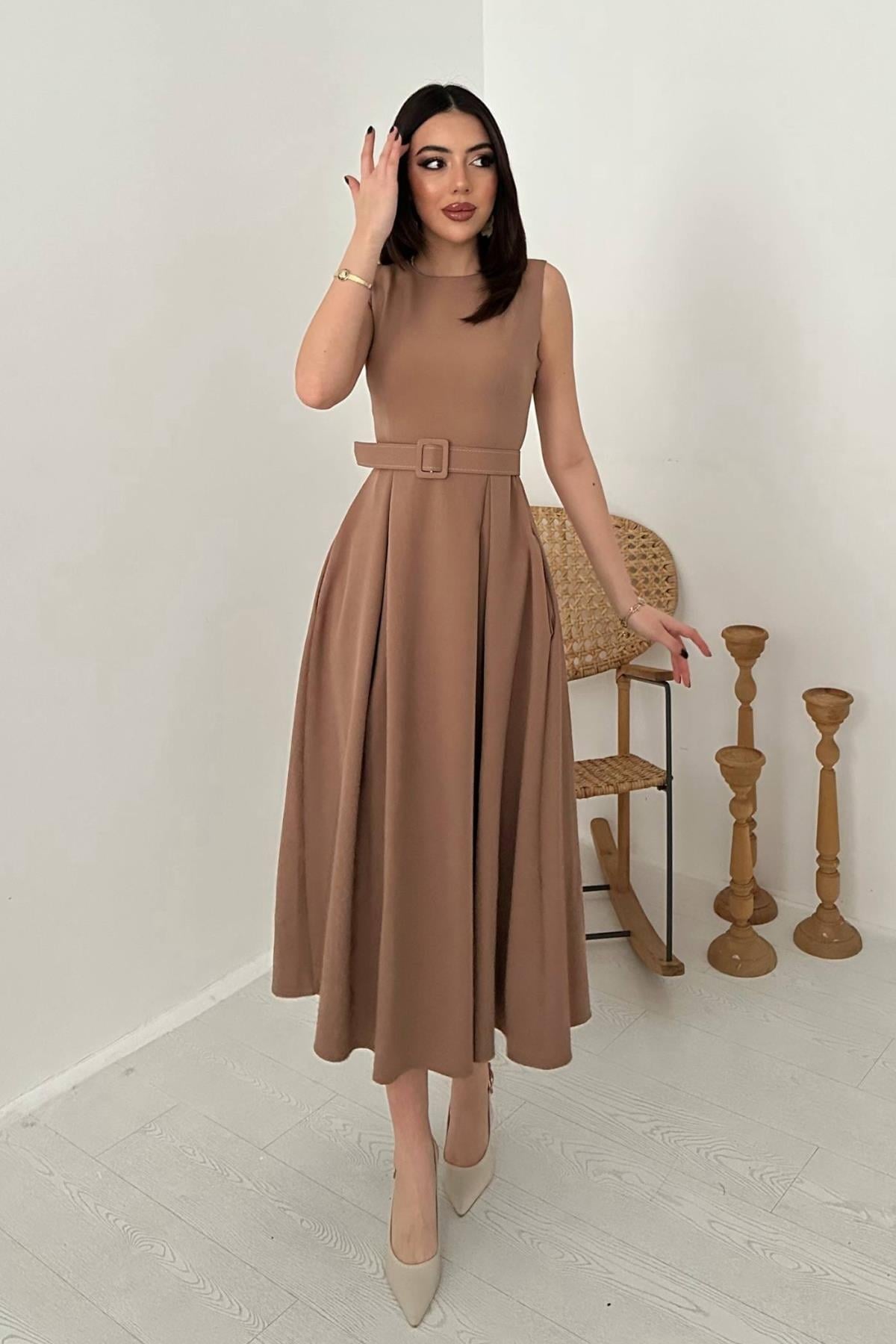 Mocca Halter Yaka Kloş Elbise