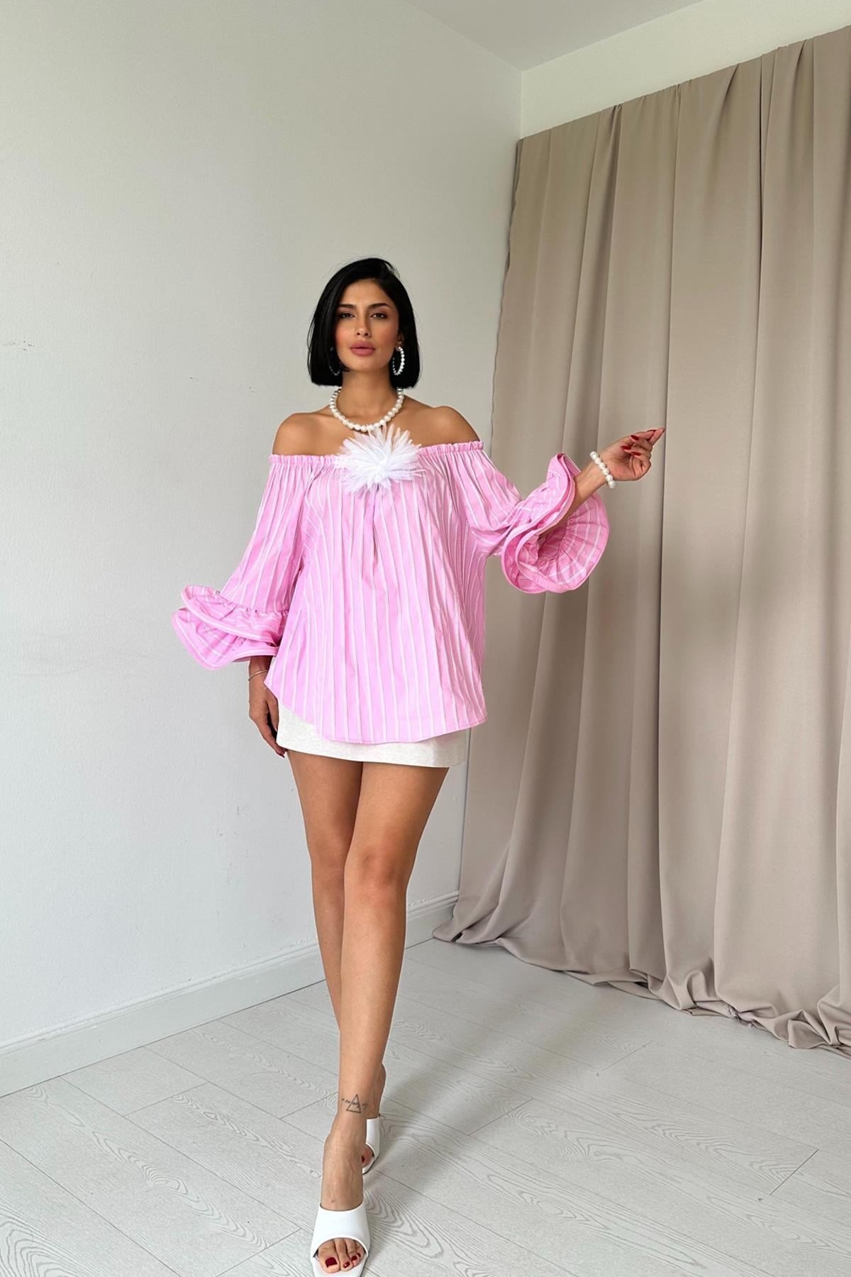 Pembe Omzu Lastikli Balenli Bluz