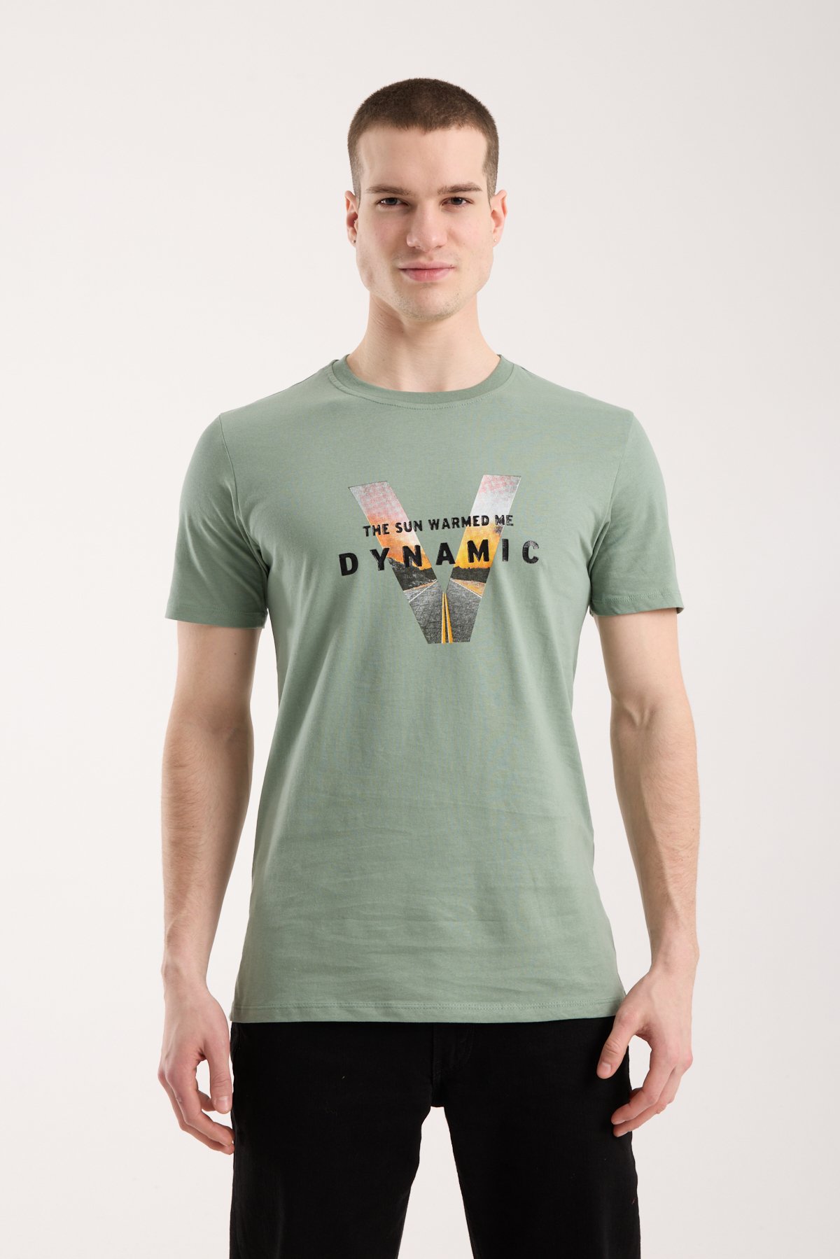 Urban Grafik Baskılı Erkek T-Shirt – Streetwear Stil, Günlük Rahat Kalıp