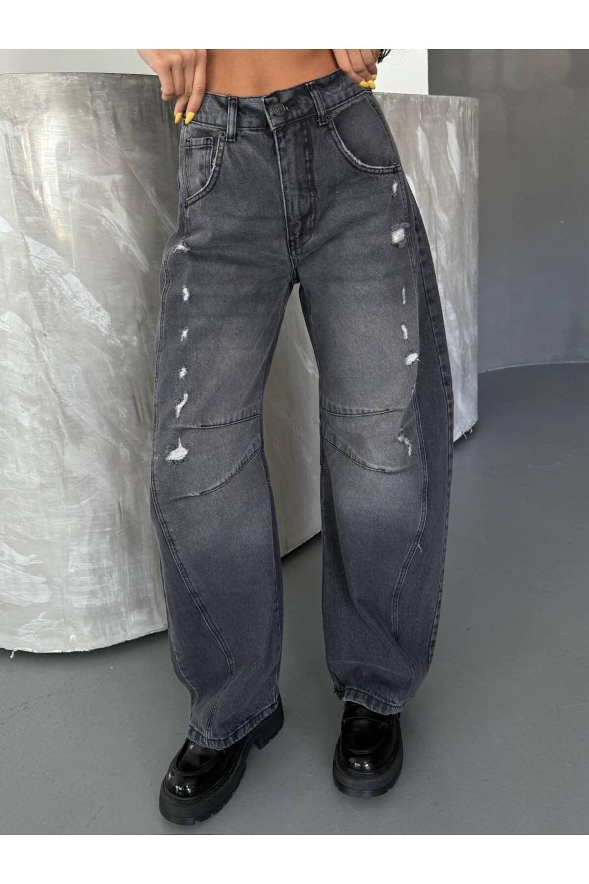 Gri Bol Paça Yırtıklı Denim Pantolon