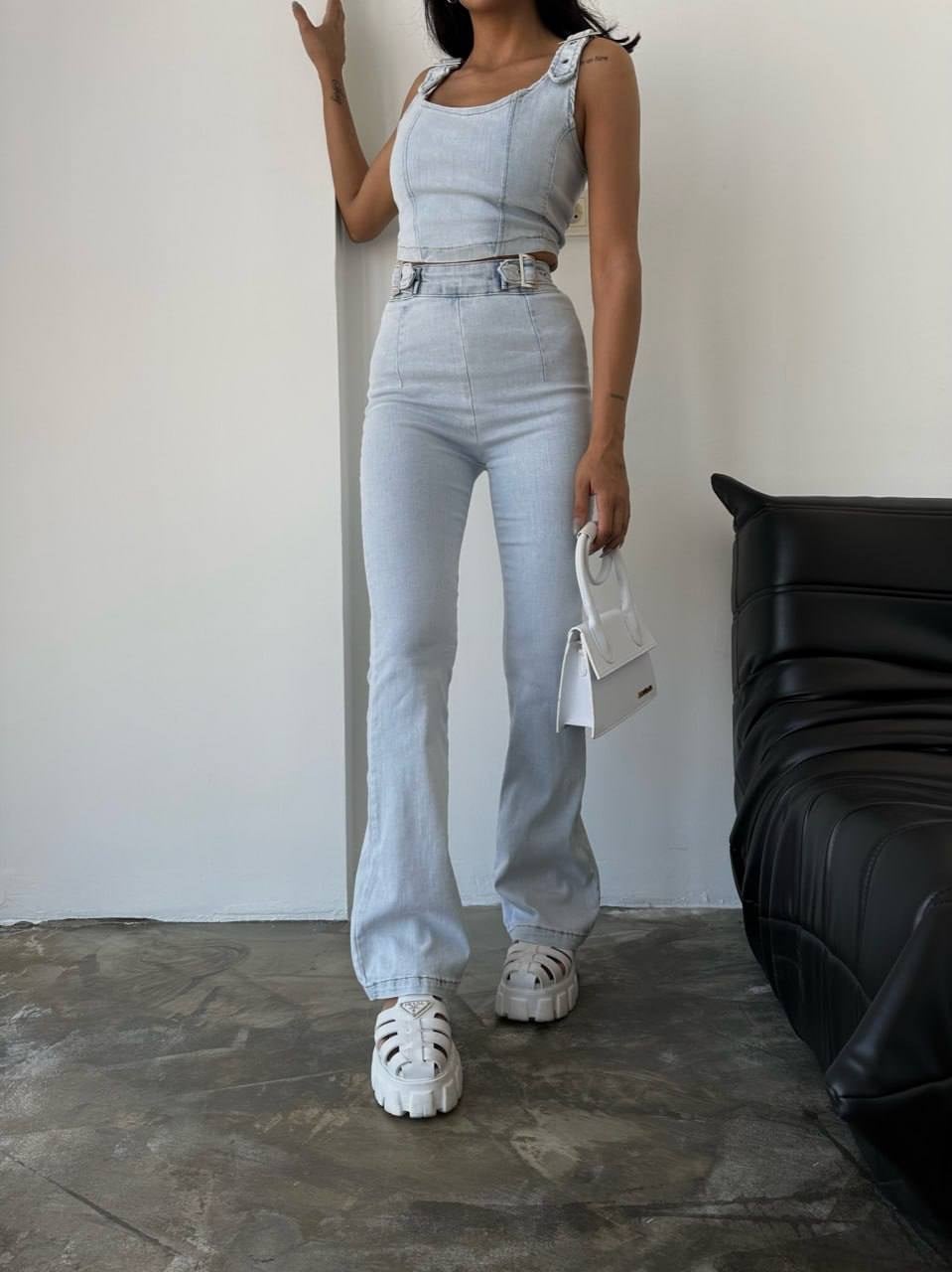 Kadın Açık Mavi Denim Crop Bluz ve Yüksek Bel İspanyol Paça Jean Takım