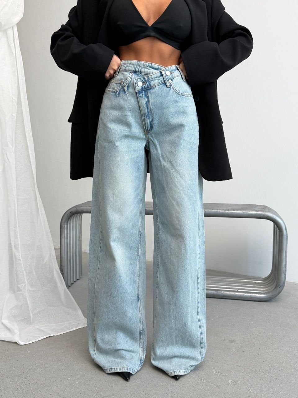 Kadın Asimetrik Çapraz Bel Detaylı Wide Leg Geniş Paça Jean Pantolon