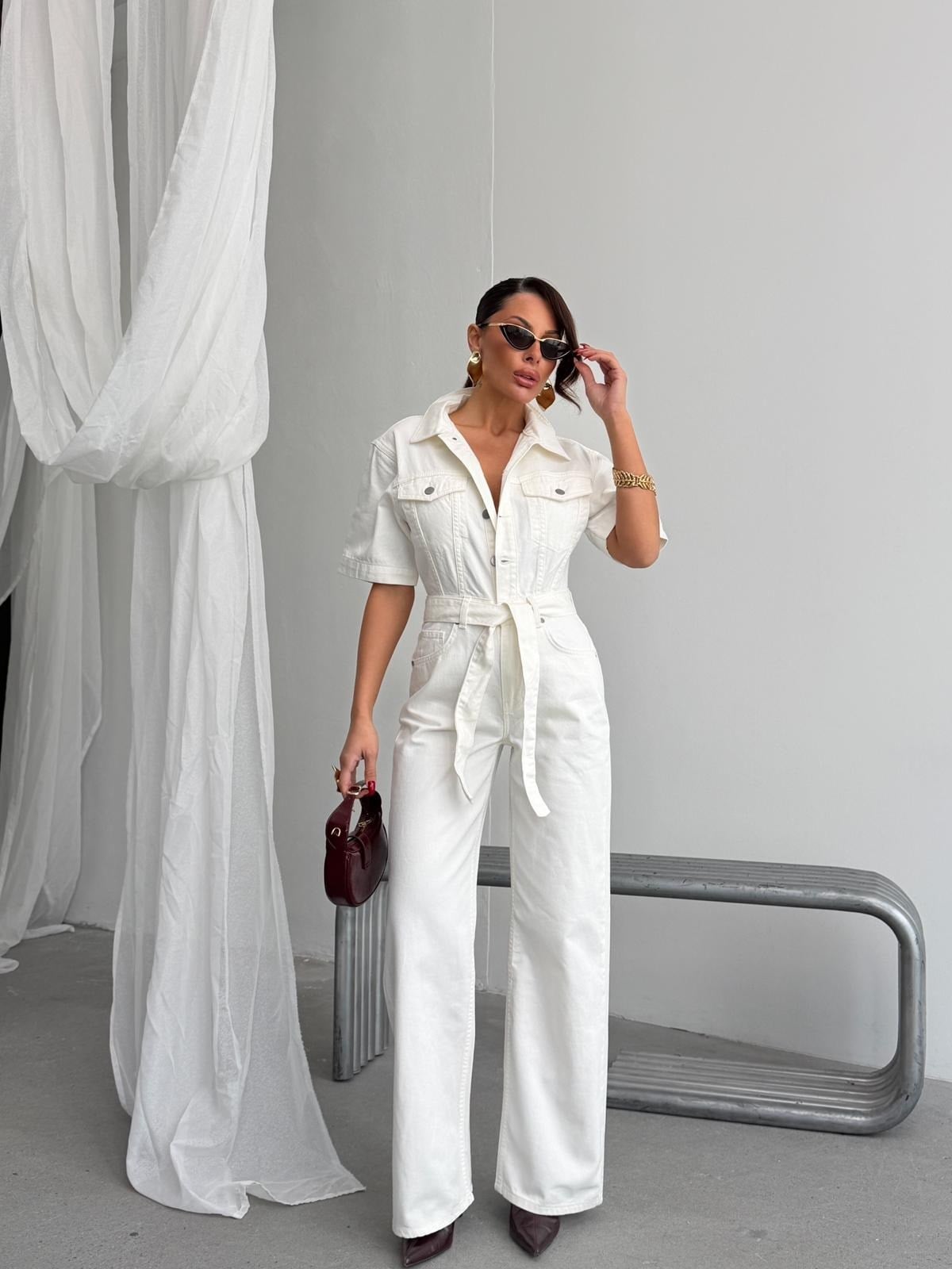 Kadın Denim Tulum Geniş Paça Kısa Kollu Kuşaklı Pamuklu Jean Tulum