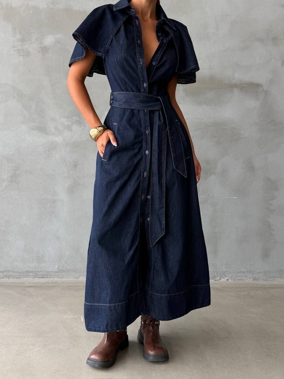 Kadın Uzun Denim Elbise Kuşaklı Pelerin Detaylı Düğmeli Kot Elbise
