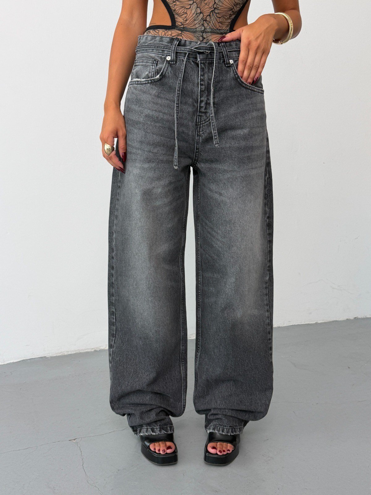 Kadın Yüksek Bel Bağcık Detaylı Baggy Wide Leg Bol Paça Jean Pantolon
