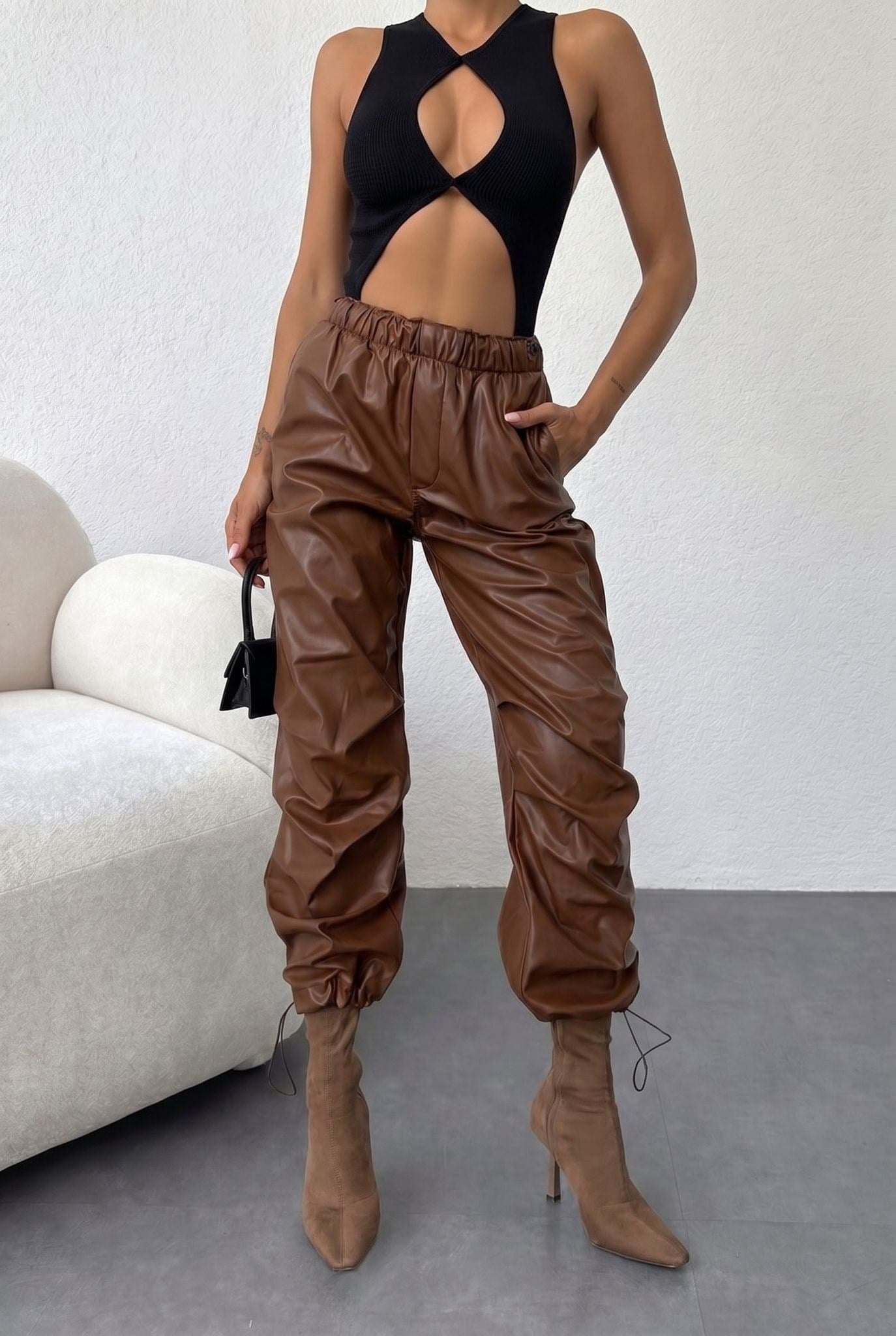 Kahverengi Deri Jogger Pantolon