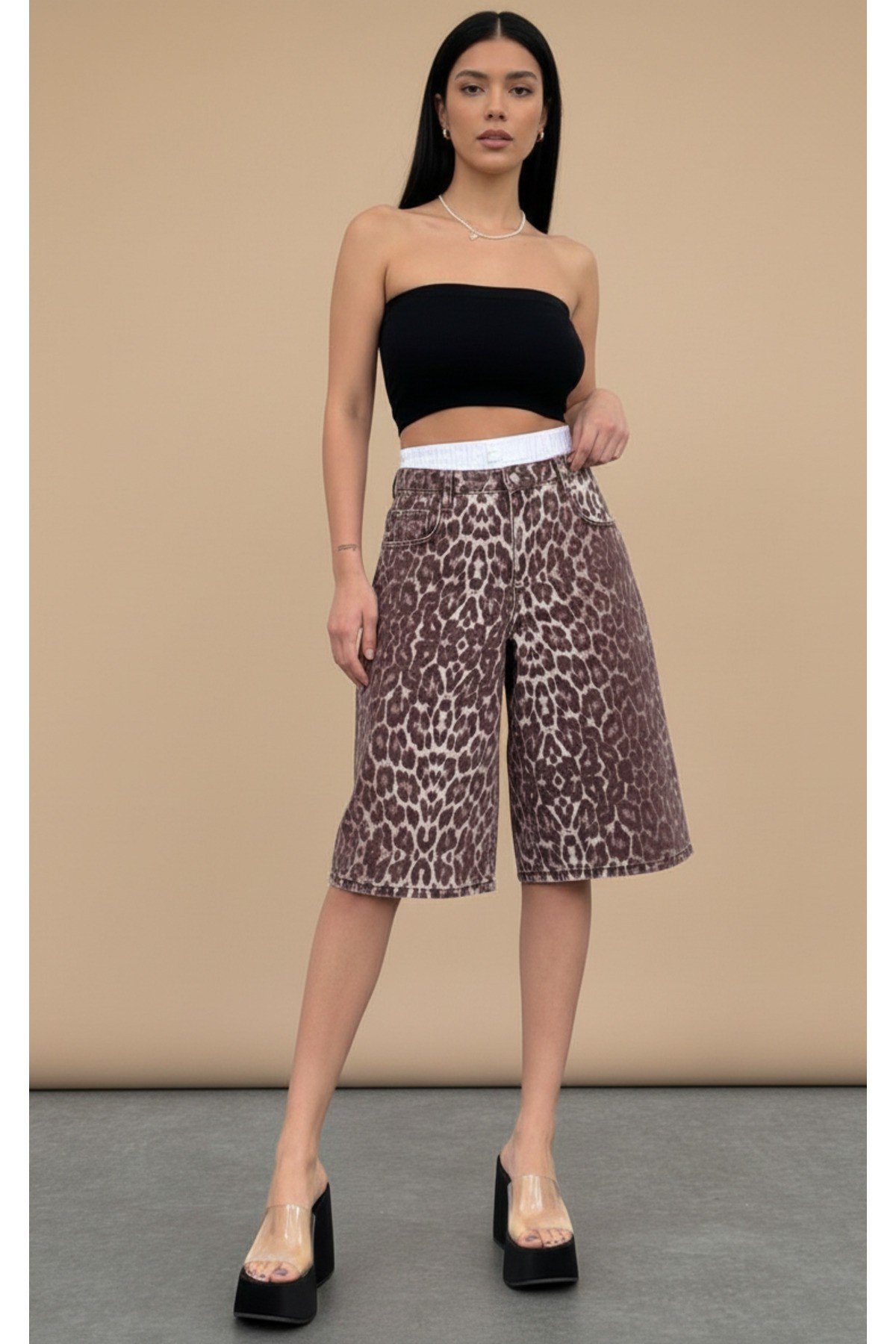 Leopar Desenli Yüksek Bel Denim Şort