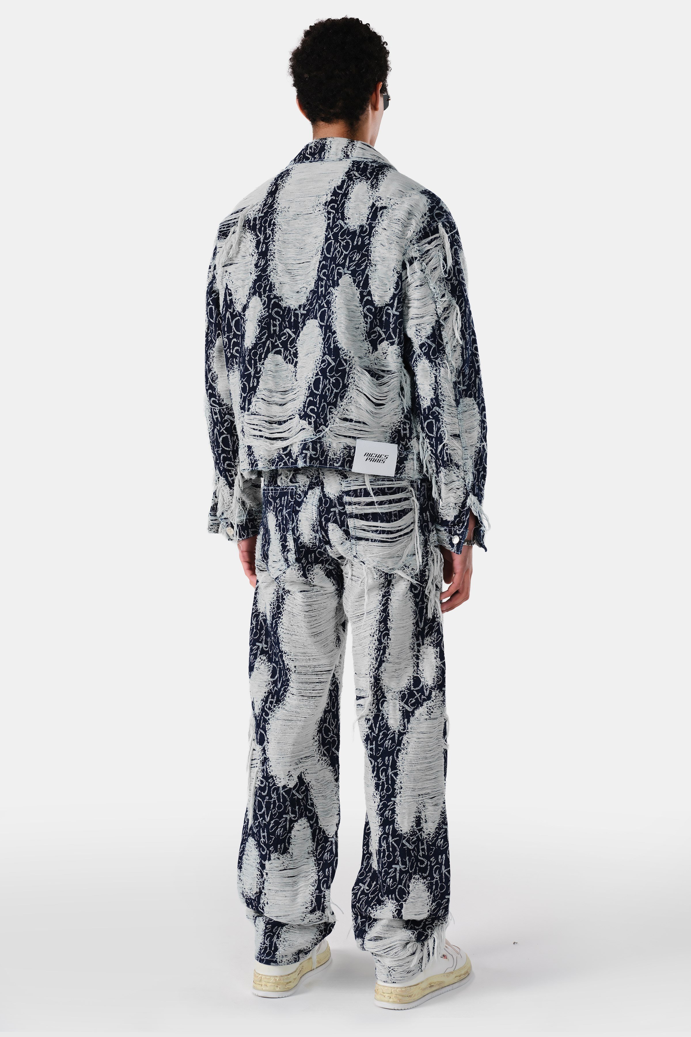 Karışık Desenli Yırtıklı Baggy Fit Jean