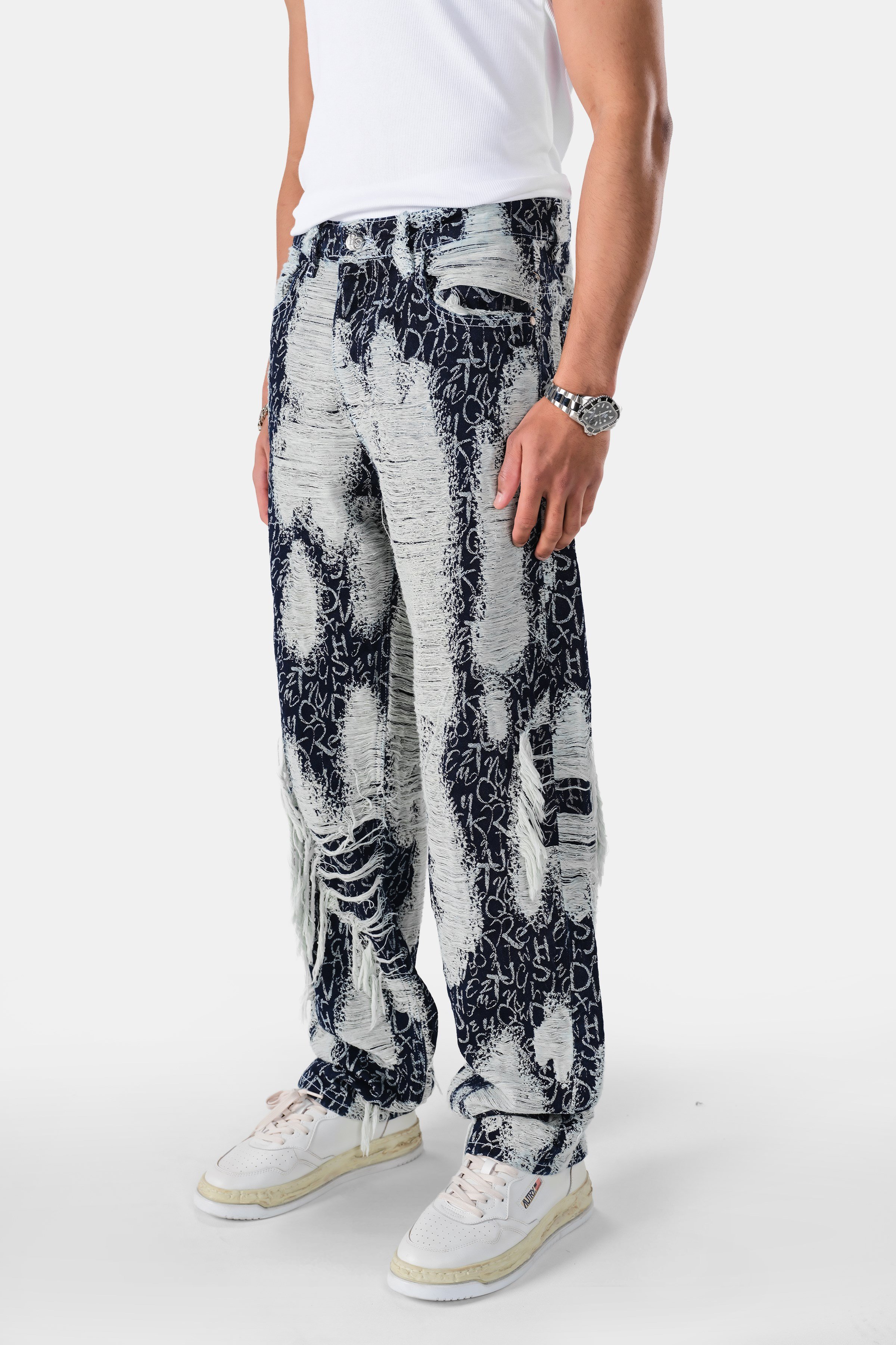 Karışık Desenli Yırtıklı Baggy Fit Jean