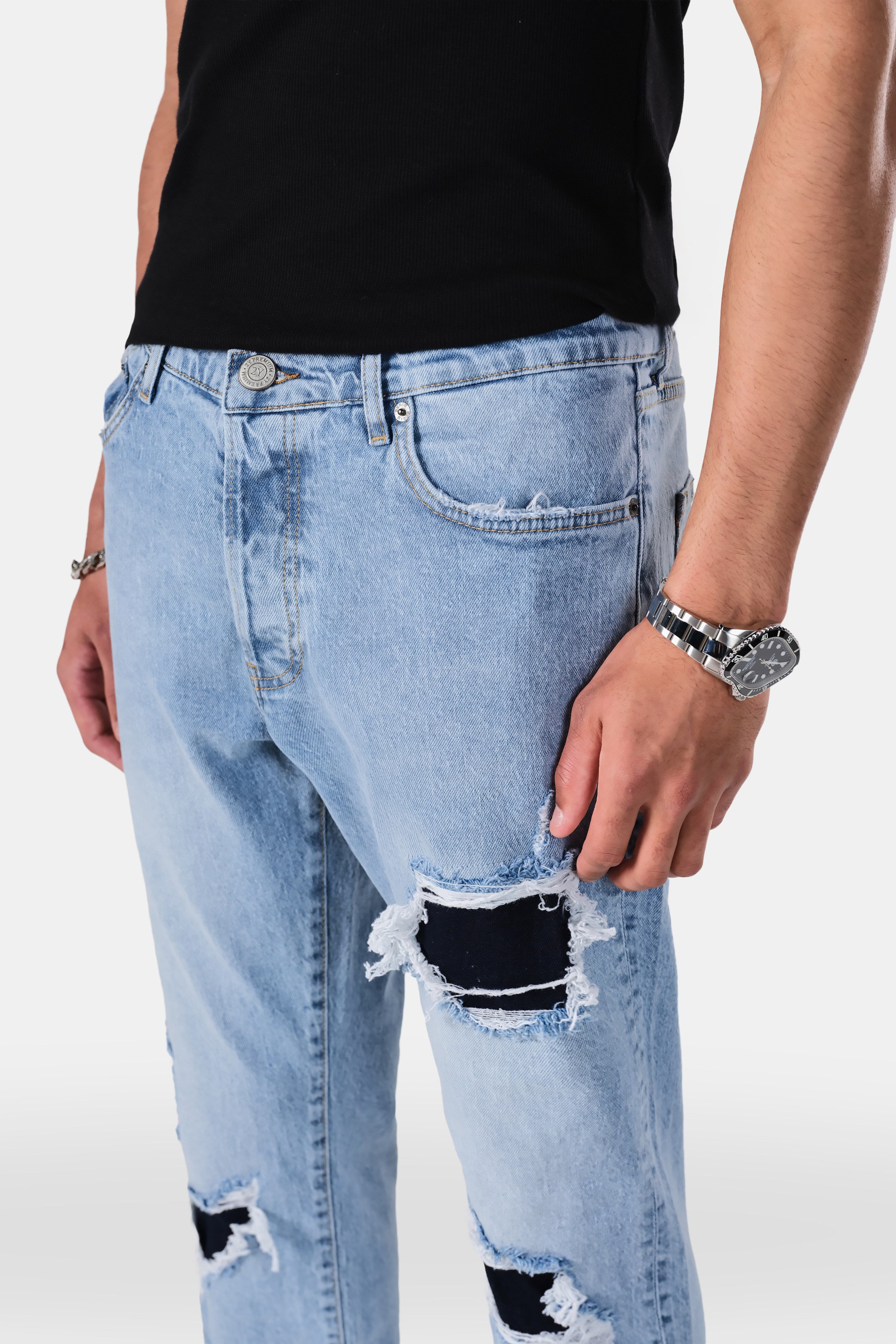 Yırtık Detaylı Regular Fit Jean