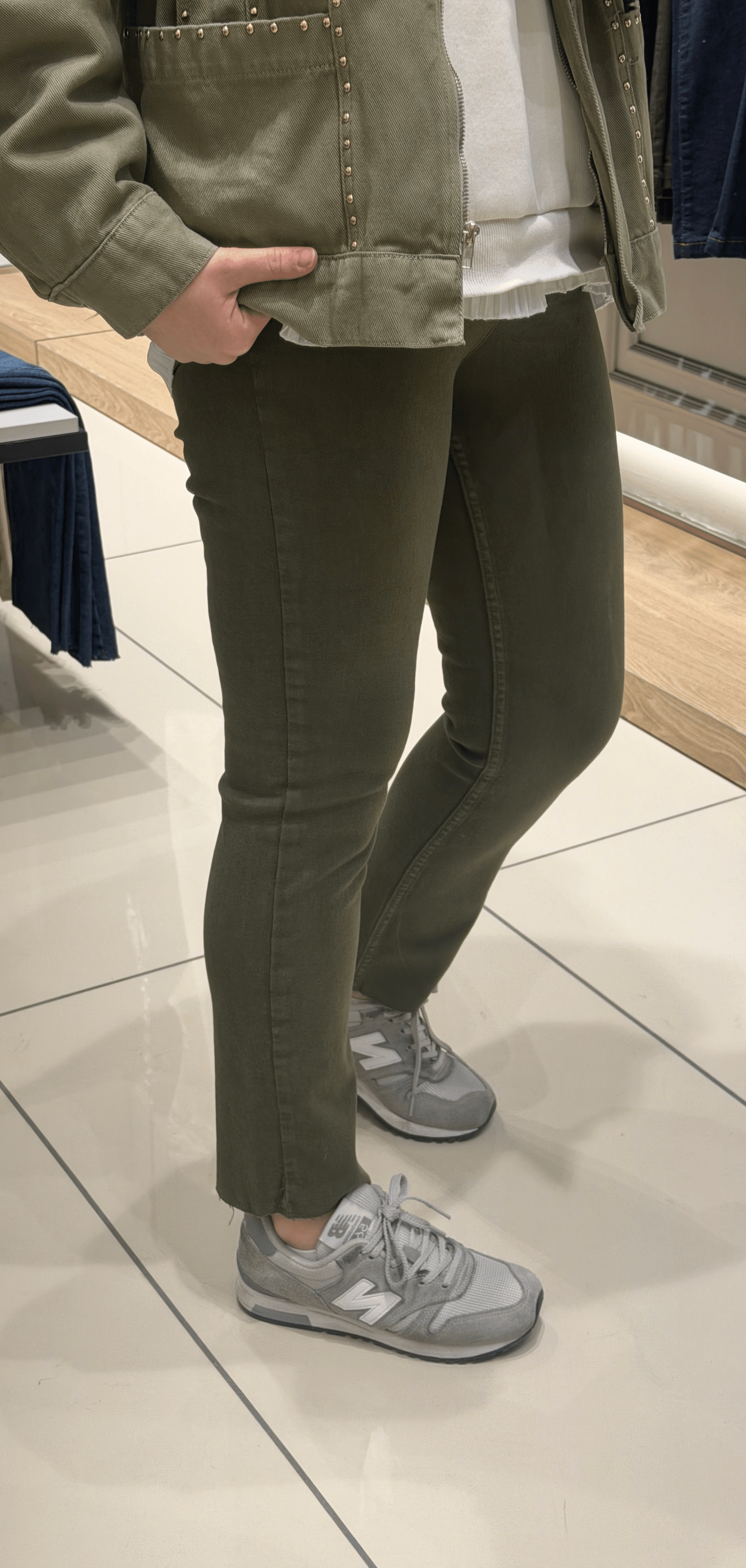KESİK PAÇA MOM PANTOLON-YEŞİL
