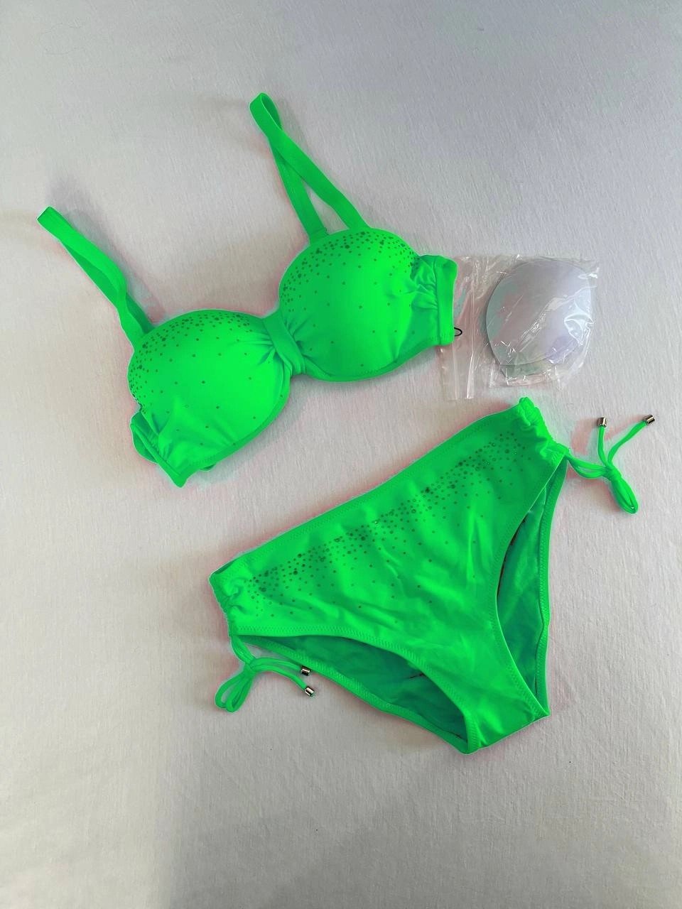 Kadın Canlı Yeşil Taş İşlemeli Astarlı Bikini Takım HZL25S-LC3361