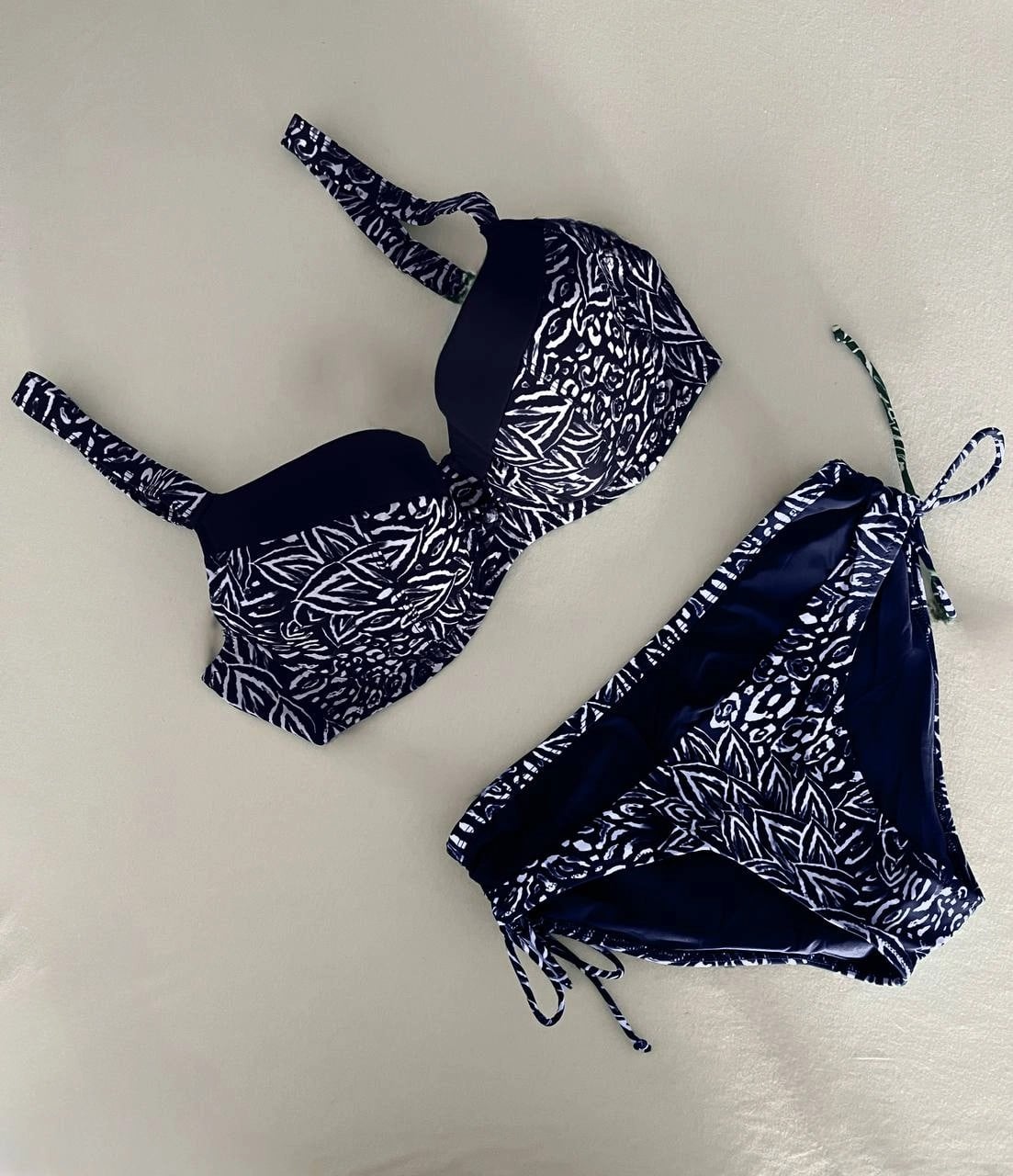 Kadın Lacivert Beyaz Desenli Büyük Beden Astarlı Bikini Takım HZL25S-LC4006