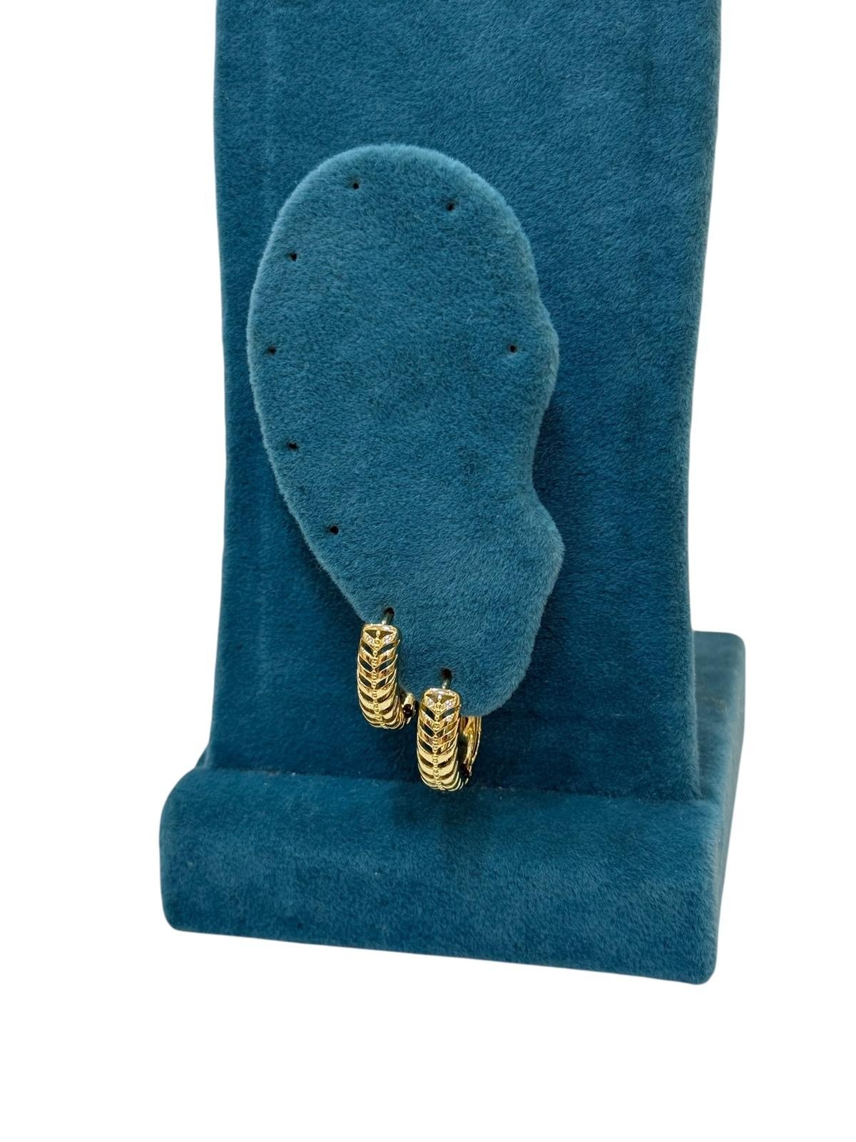 14K Gold Renk Burçak Model VIP Minik Küpe (1 CM)